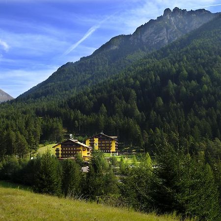 Hotel Shandranj Tesero Exteriér fotografie