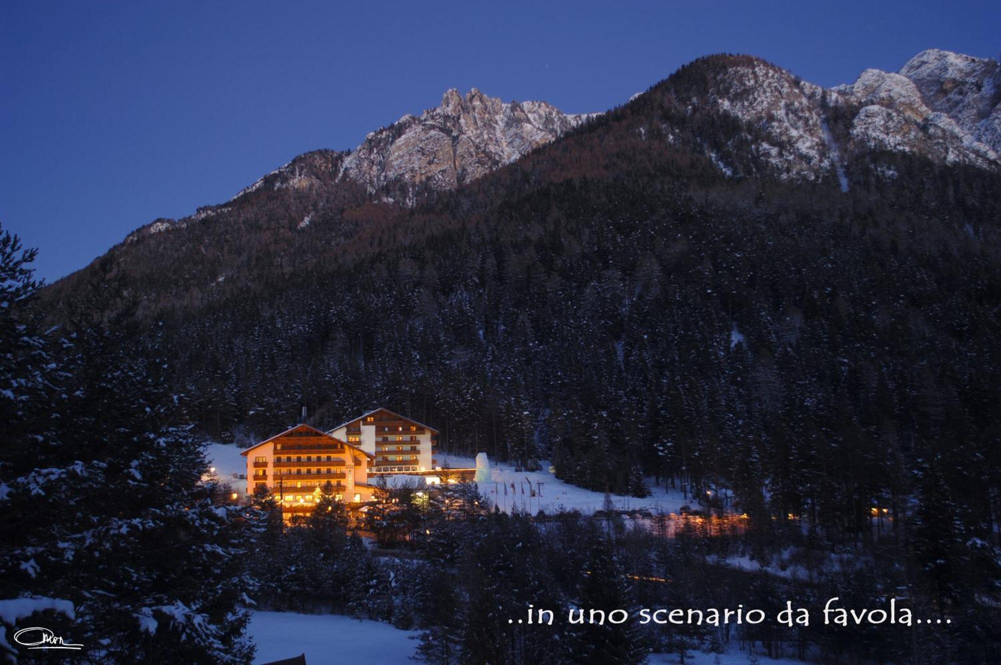 Hotel Shandranj Tesero Exteriér fotografie