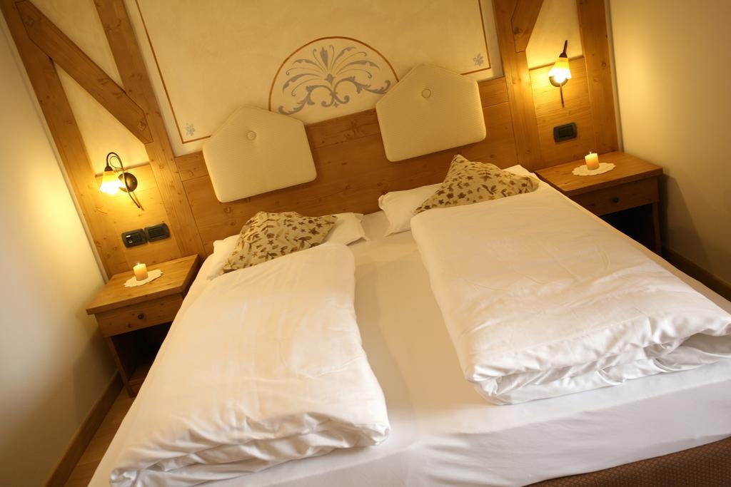 Hotel Shandranj Tesero Exteriér fotografie