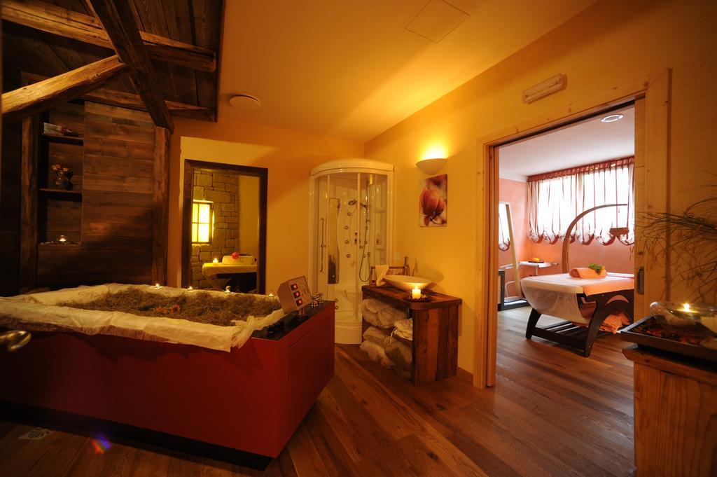 Hotel Shandranj Tesero Exteriér fotografie