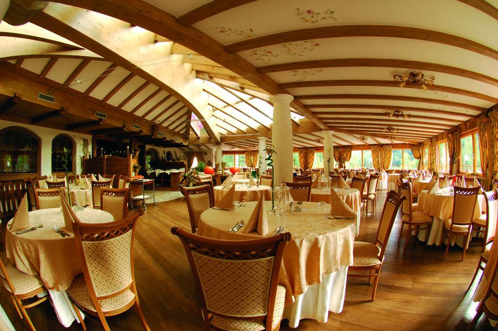 Hotel Shandranj Tesero Exteriér fotografie