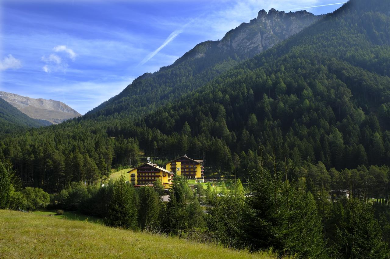 Hotel Shandranj Tesero Exteriér fotografie