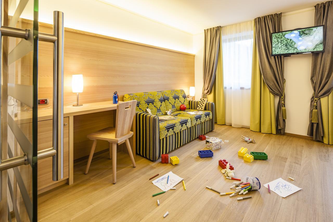 Hotel Shandranj Tesero Exteriér fotografie